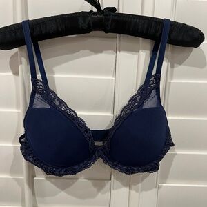 Natori Underwire Bra - Great Shape!